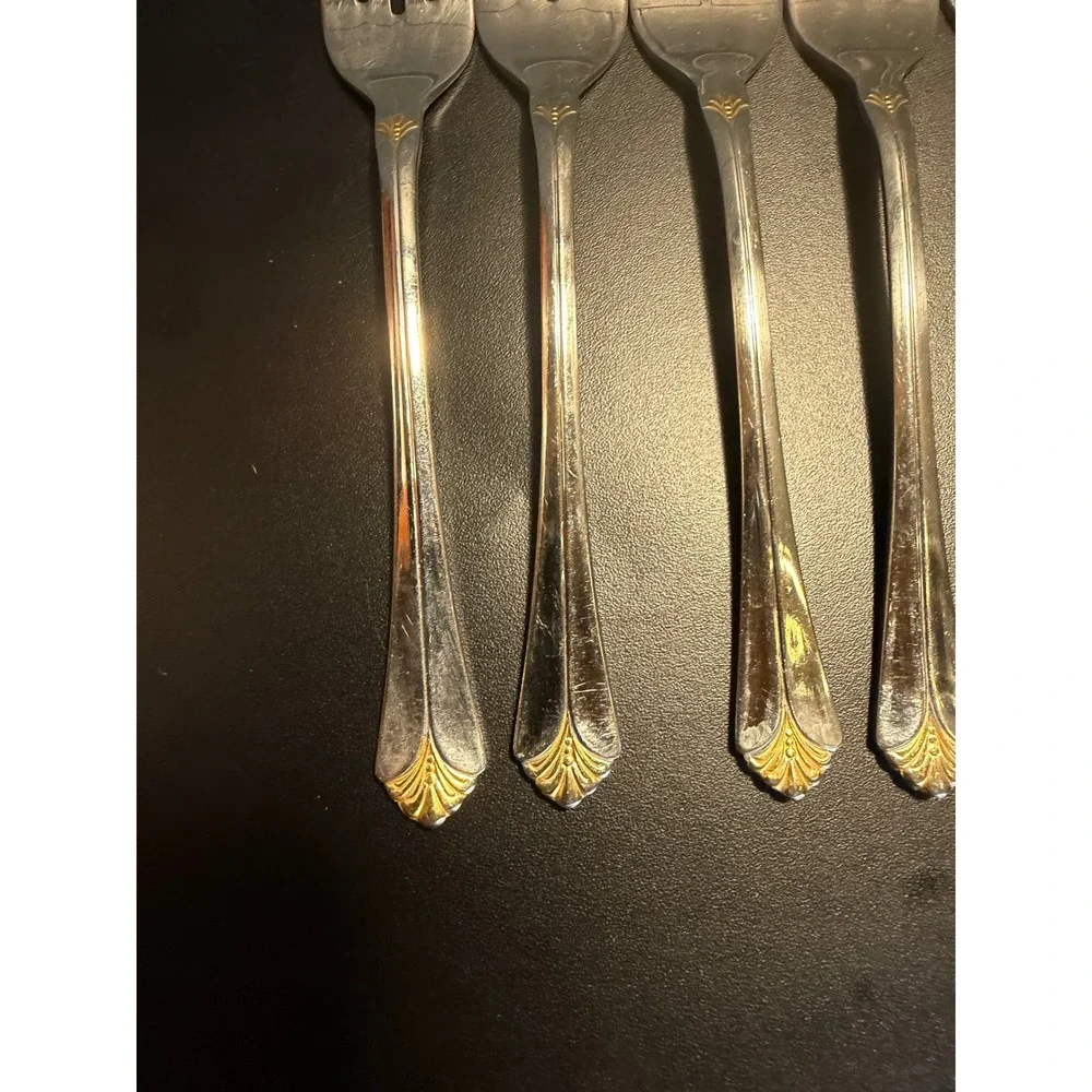 Towle Santa Barbara Salad Forks Set of 6 Stainless Steel‎ Gold Accent 7 Inch